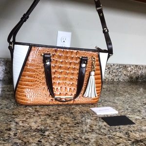 Brand new Brahmin cross body/ handbag!